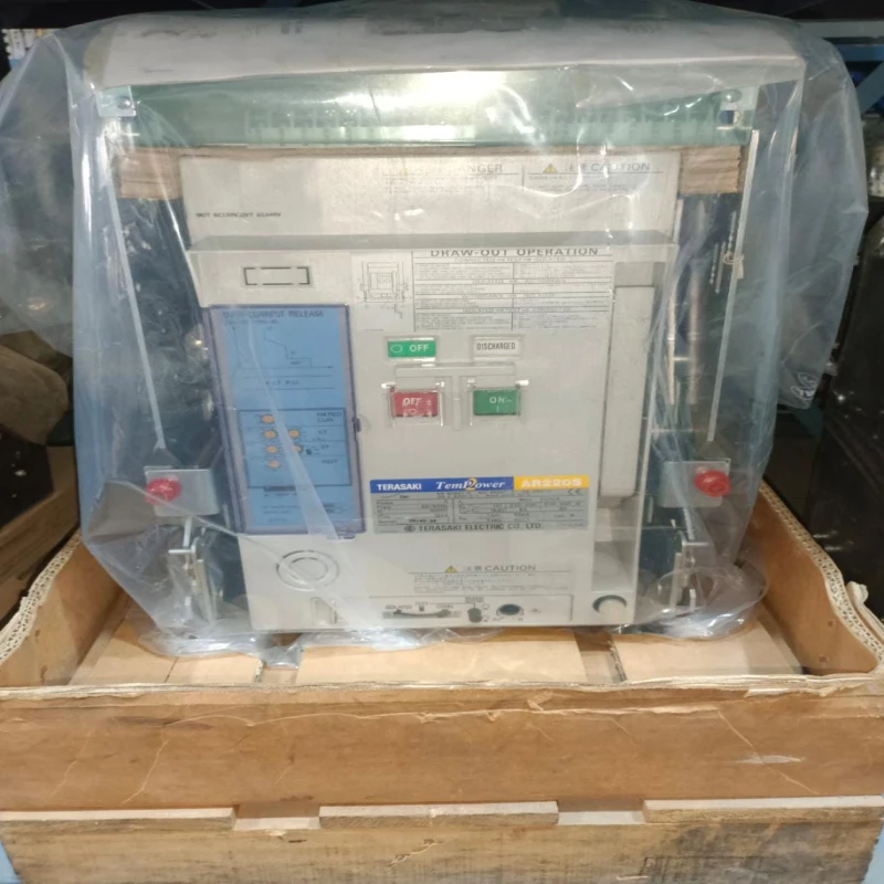 Allen-Bradley 1746-OB16 SLC 500 16-Point 24V DC Source Output Module thumbnail 7146